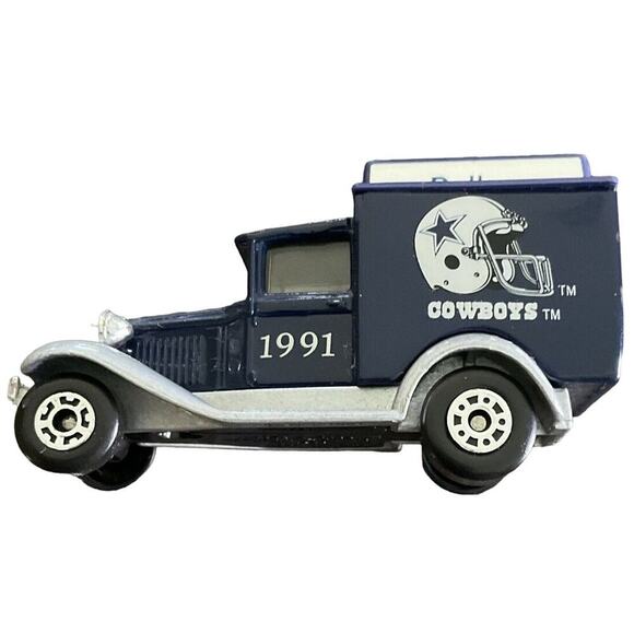 1991 Matchbox NFL Team Collectible Dallas Cowboys 1979 Model A Ford no box used - Picture 1 of 8